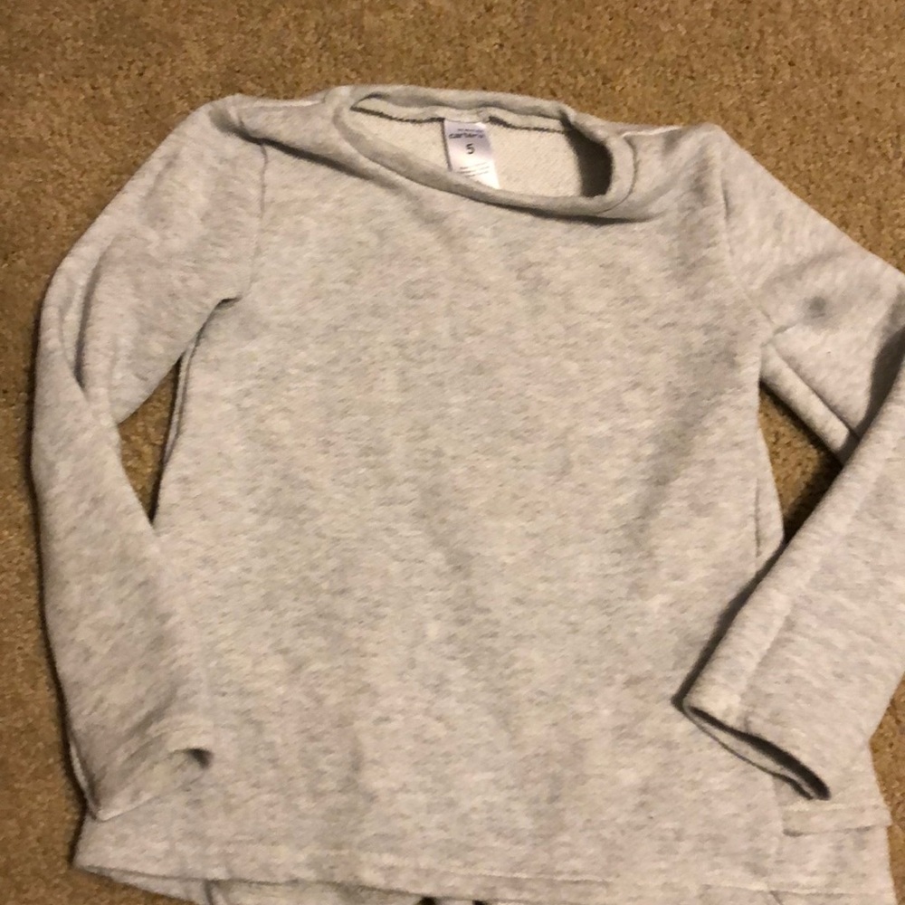 Carters sweatshirt size 5 ruffles on back